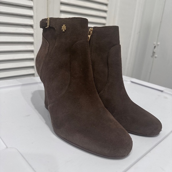 Tory Burch Brown Suede 'Milan' Booties Wedge Heel Boots zip up size 10 - Picture 1 of 14